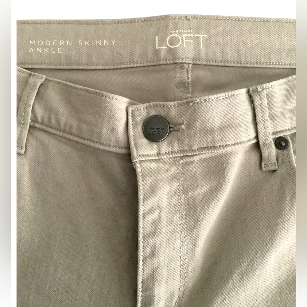 LOFT Modern Skinny Ankle Denim in Khaki